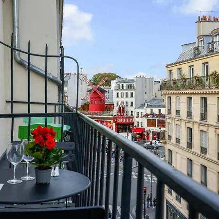 Paris Moulin Rouge Balcony Apartment Exterior photo