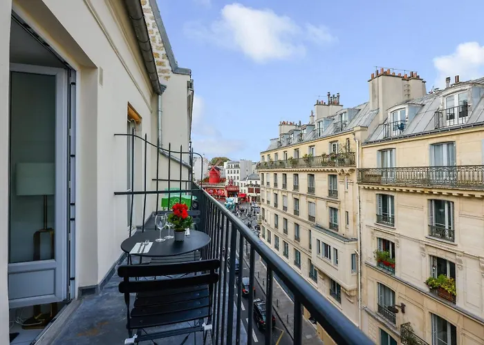 Paris Moulin Rouge Balcony